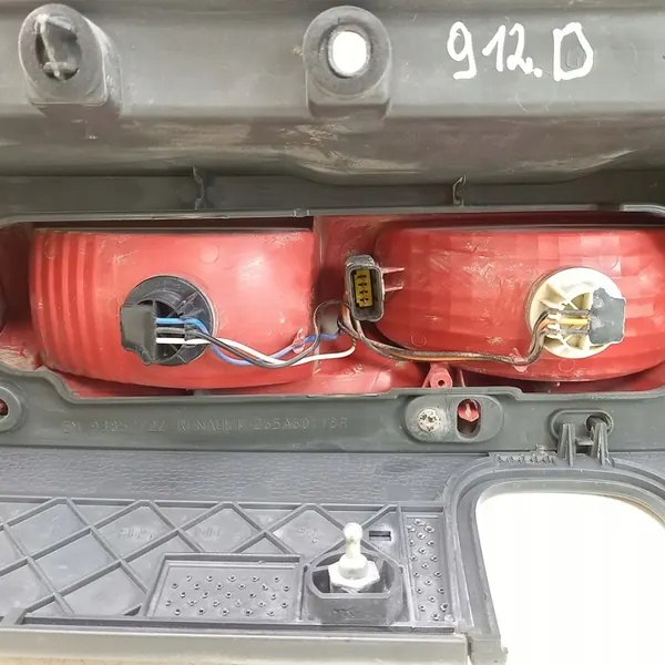 Luz trasera Nissan Primastar 2012 8200415251 image 5