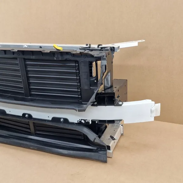 Viga delantera radiador Volvo XC90 II Lift Mild Hybrid 2020-2025 image 5