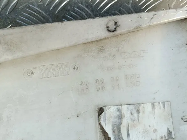 DAF XF 105 Ohjaamonurkka Vasen OEM 1400009 Käytetty image 6