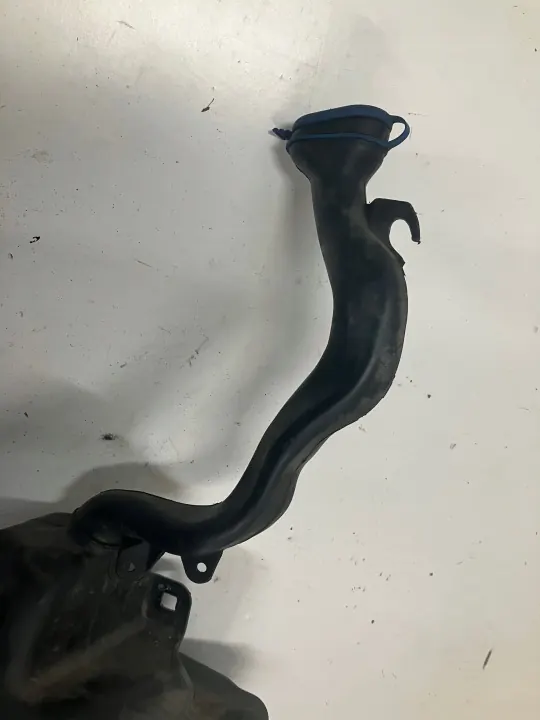 Scheibenwaschbehälter Mercedes A-Klasse W176 OEM A2468690220 image 3