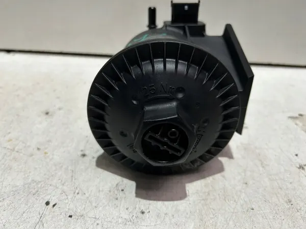 Opel Insignia Bränslefilterhus OEM 256226 image 3
