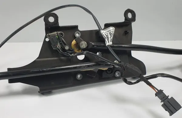 Mécanisme de verrouillage toit Audi TT 8J OEM 1682370 image 4
