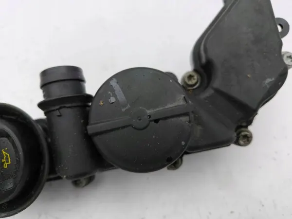 Ölabscheider Audi Q3 F3 2019 OEM 05E103495J image 5
