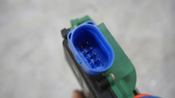 Vorderer Linker Türschloss SEAT IBIZA III 837015AM image 2