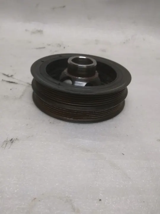 Ford OE GK3Q-6B319-AB Polia image 3