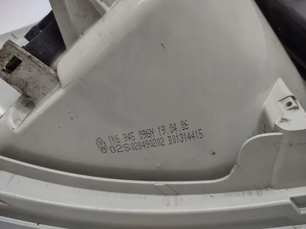 VW GOLF V 1K Höger Bakljus Original image 8