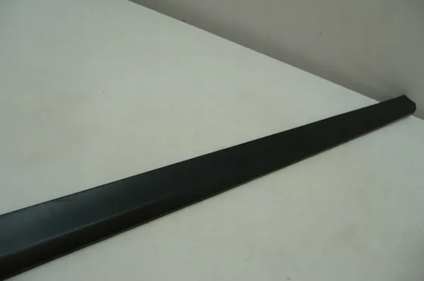 VW Passat B6 05-10 Right Front Door Trim OEM image 7