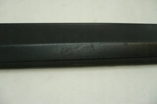 VW Passat B6 05-10 Right Front Door Trim OEM image 9