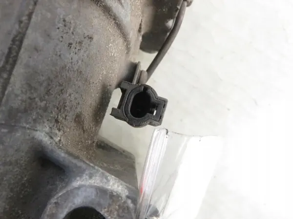 Compressore aria condizionata Subaru Impreza II 1.6 AWD OEM 73111FE040 image 2