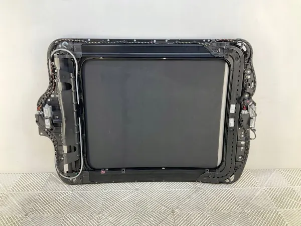 Teto Panorâmico Audi Q3 OEM 8U0877041A Usado image 4
