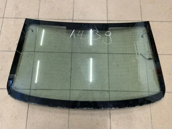 Vitre arrière d'occasion OEM E000260 pour Audi A4 B9 image 2