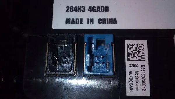 USB-pistorasia ja tupakansytytin Infiniti Q50 OEM 284H34GA0B image 7
