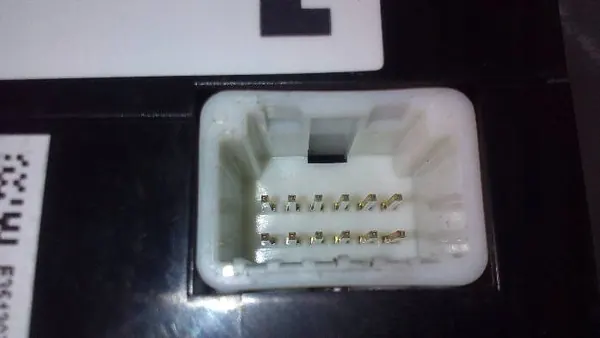 USB-pistorasia ja tupakansytytin Infiniti Q50 OEM 284H34GA0B image 8