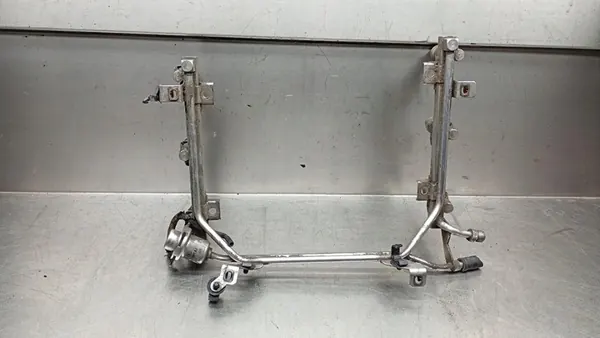 Rampe de carburant Audi A6 C5 2.4 2.8B V6 078133681AJ image 6