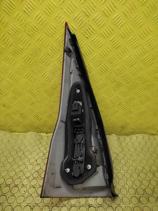 LAMPE ARRIÈRE DROITE RENAULT MEGANE II KOMBI image 4