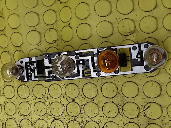 LAMPE ARRIÈRE DROITE RENAULT MEGANE II KOMBI image 7