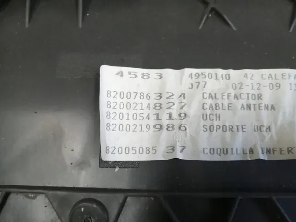 Käytetty Renault OE lämmitysydin OEM 8200786324 image 3