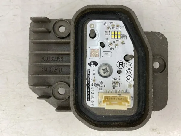 Module convertisseur LED Toyota P00132356 côté gauche image 2