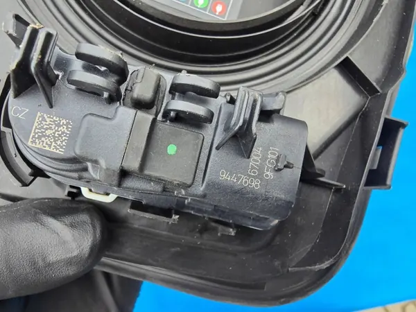 BMW Tankklappe OEM 9466557 für iX1 U11 BEV 2024 image 5