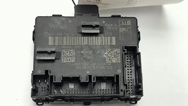 Audi Q5 8R Oikea takaovi moduuli OEM 4M1959792B image 2
