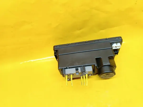 Mercedes-keskitulppapumppu OEM 2088001348 image 7