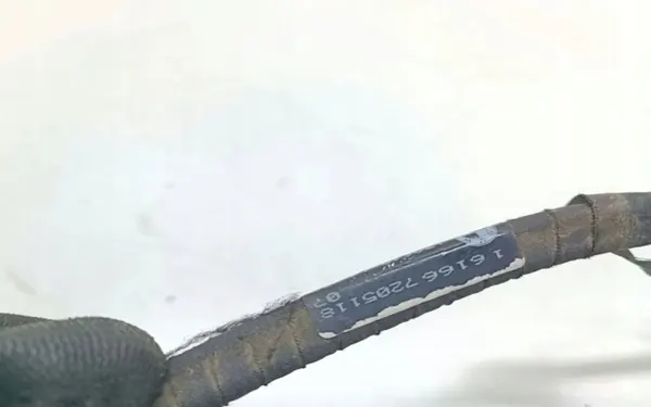BMW F10 LCI pyyhkijänsuutinletku OEM 7205118 image 3
