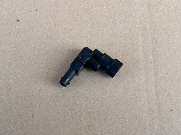 Sensor Presión Combustible OEM 5WA201733 AA - Usado image 2