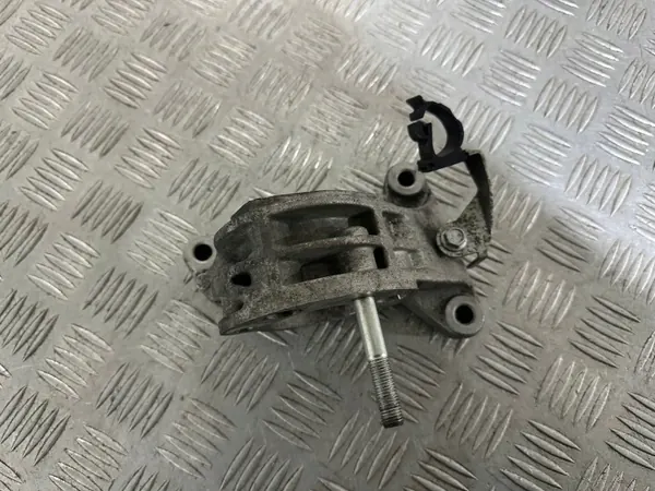 Lancia Delta III 1.6 JTD Halvaxelfäste OEM 55203363 image 6