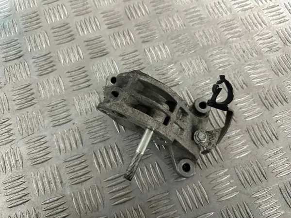 Lancia Delta III 1.6 JTD Halvaxelfäste OEM 55203363 image 7