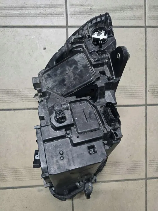 Linker koplamp Mercedes C-Klasse W205 Full LED Performance A2059063703 image 3