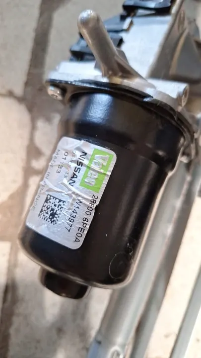 Nissan Juke II Pyyhkijänmoottori OE 288006PE0A image 3