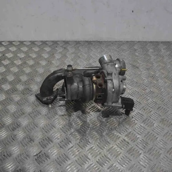 Gebrauchter Turbolader OEM 03C145702R für VW Passat B7 image 2