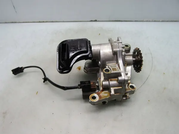 Bomba de aceite Mazda OEM 20F26D0028 para CX-30 2.0 SKYACTIV-X image 4