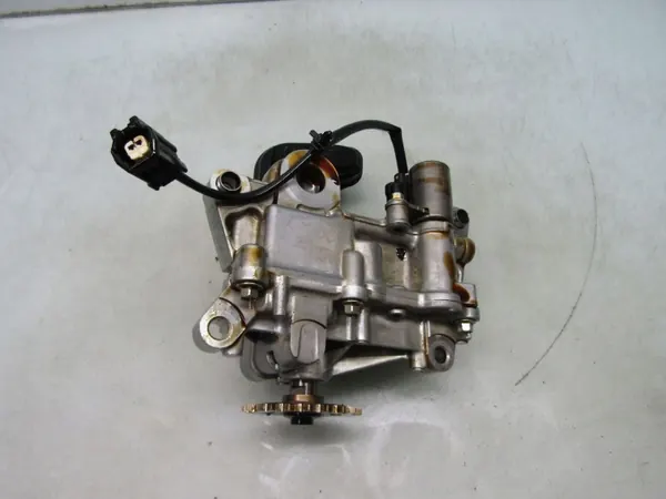 Bomba de aceite Mazda OEM 20F26D0028 para CX-30 2.0 SKYACTIV-X image 7