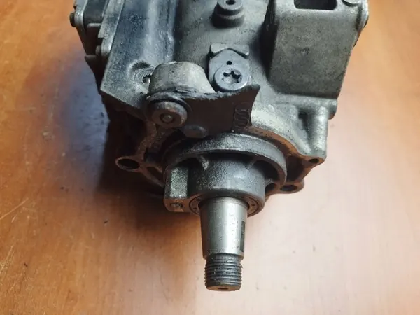 Audi Polttoainepumppu A6 S6 0470506002 059130106D image 3