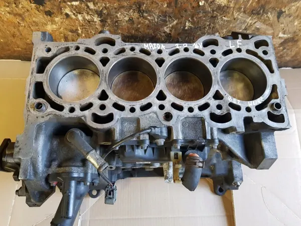 Bloc moteur inférieur OEM mercedes413 pour Mazda 6 GG 2.0 16V LF image 2