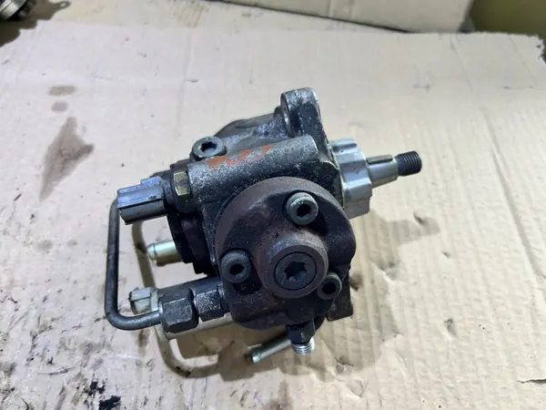 Nissan OE 16700-EB30B Hochdruckpumpe image 4