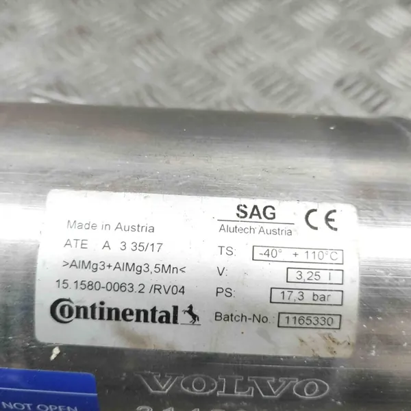 Volvo XC60 2019 Hintere Luftfederung Tank OEM 31429962 image 7