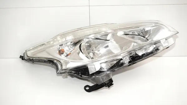 OEM 362995966 Oikea etuvalo Peugeot 208 image 5