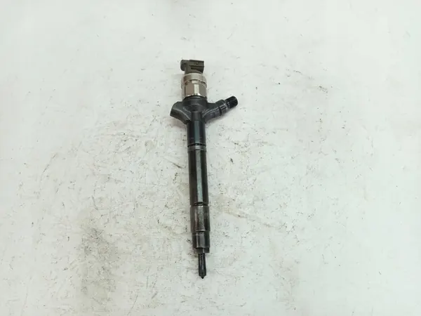 Bränsleinsprutare 23670-0R020 Toyota RAV4 Avensis 2.2 D4D image 3