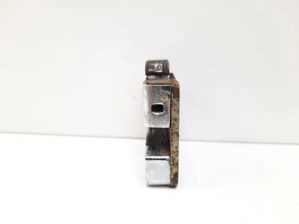 Jaguar MK II bakdörrlåsfång OEM MAM37214 image 3