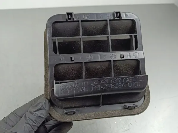 Toyota GT 86 Lüftungsgitter OEM 72651AE010 - Gebraucht image 3