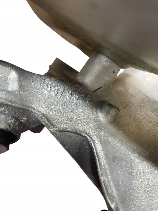 Mancal Esquerdo Traseiro com Sensor ABS OEM 6871341 BMW image 7