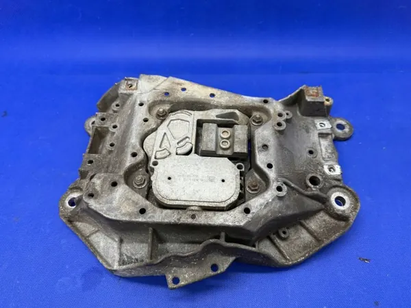 OEM 4G0399263AC Etuvaihteiston kiinnike Audi A8:lle image 3