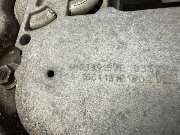 OEM 4G0399263AC Etuvaihteiston kiinnike Audi A8:lle image 4