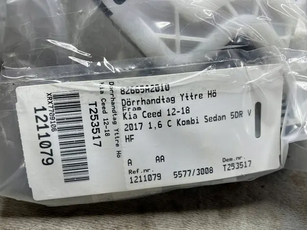 Kia Ceed Dörrhandtag Coupe 82665A2010 image 4