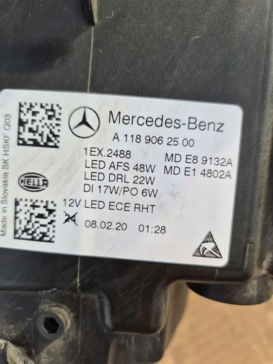 Linker Voorlamp Mercedes CLA W118 Full LED A1189062500 image 8