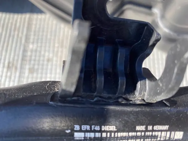 Tanque combustível BMW 5 G30 Diesel OEM 255925 - Usado image 3