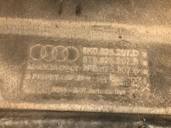 Audi A5 Vänster Underredsskydd image 9