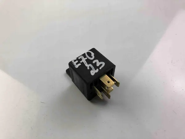 FORD MONDEO III Relä V23234A1001X036 image 2